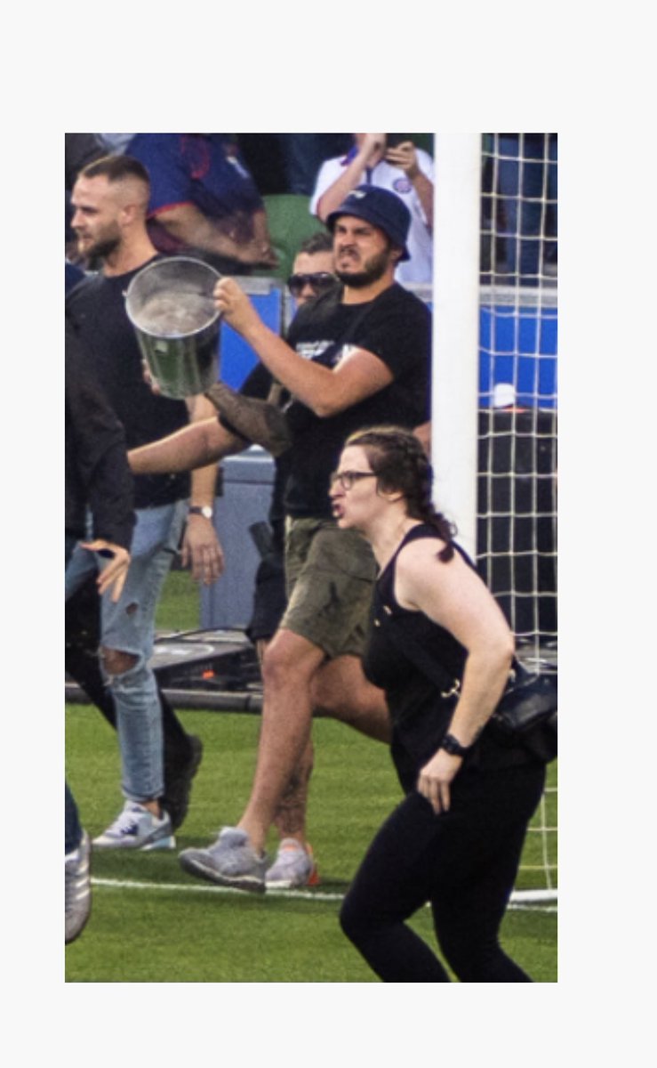 eatatjoe2's tweet photo. Be nice to see him get a year or two in the can. https://t.co/lHHANF7tdT