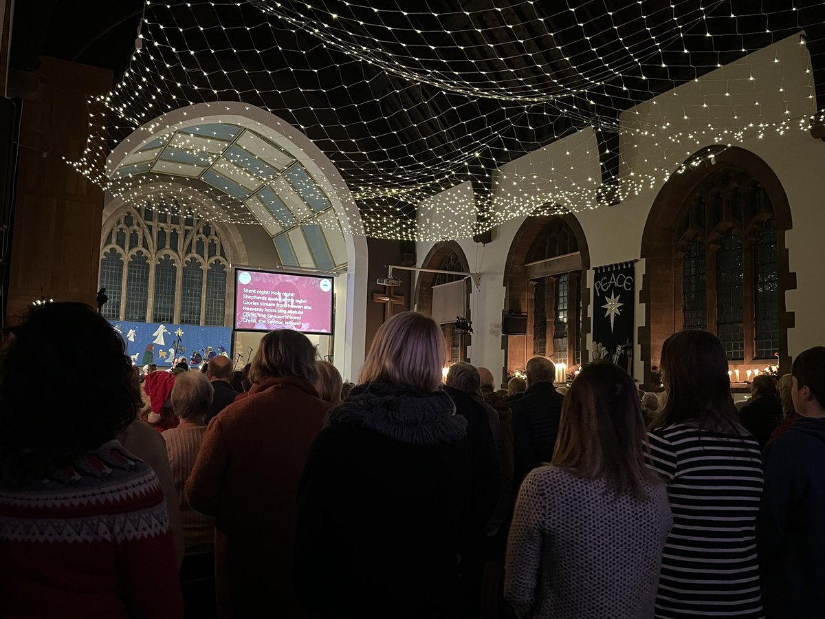 CCChilwell's tweet photo. Wonderful Christmas Carols by candlelight @ CCChilwell https://t.co/m43Fa0nuql