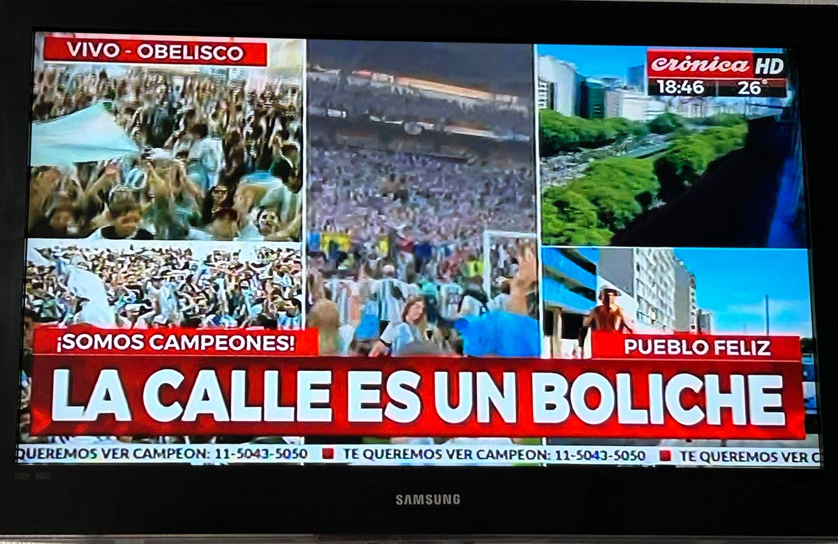vickyschiri's tweet photo. @cronica una placa por segundo https://t.co/nQFaJghmDP