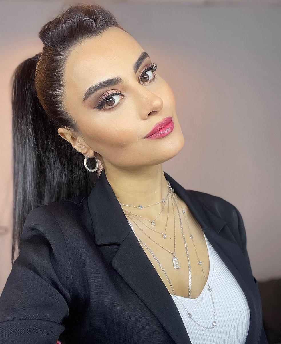 EmelHesab's tweet photo. Gözümün Nuru Gönlümün Süruru Sevdiceğim Oyuncu ve Psikologların Sultanı Trt 2 ile ilgili artık bir ipucu versenmi artık çok özlettin kendini😔.Bu arada bu güzellik ne Rabbim nazardan korusun amin💕🌹🥰🤩😍🔥🤲. @emeldede3 @emeldede3 @emeldede3 @emeldede3 @emeldede3 @emeldede3 https://t.co/3jWlVj4LdU