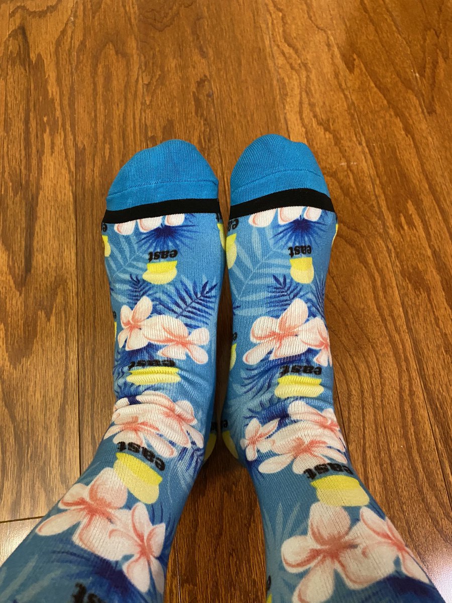 BCLee_MD's tweet photo. Check out what came in the mail, @EAST_TRAUMA !!! These are definitely going to the office with me tomorrow. 👍👍👍 https://t.co/9Tk1vppdgI