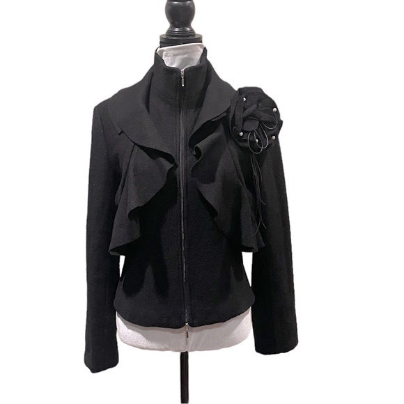 secondcycle's tweet image. So good I had to share! Check out all the items I'm loving on @Poshmarkapp #poshmark #fashion #style #shopmycloset #toscablu #mackage #moschino: posh.mk/0vl04Bx0Rvb