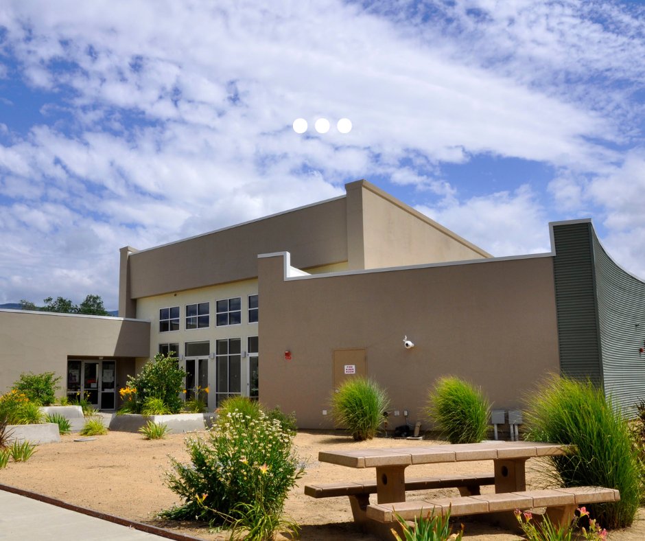 Picnic in the mountains, anyone? Wait times for appointments are generally shorter at our Round Mountain clinic...an added bonus on top of this beautiful location. 
(530)337-5750