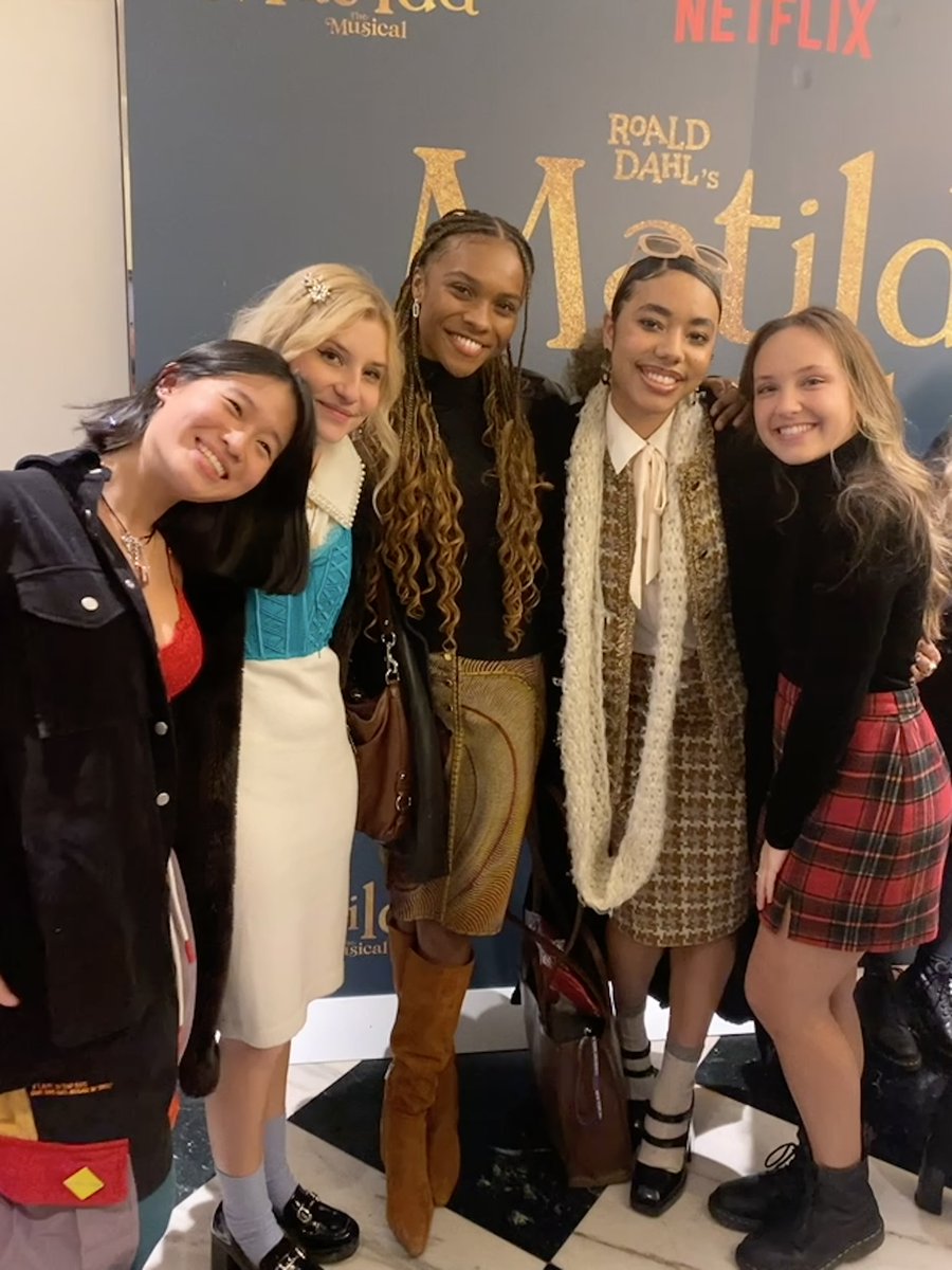 This week I got to see some of my sweet friends at the Matilda Movie Screening. I love this show so much and I’m so grateful that I had the opportunity to play lavender on tour🦎❤️