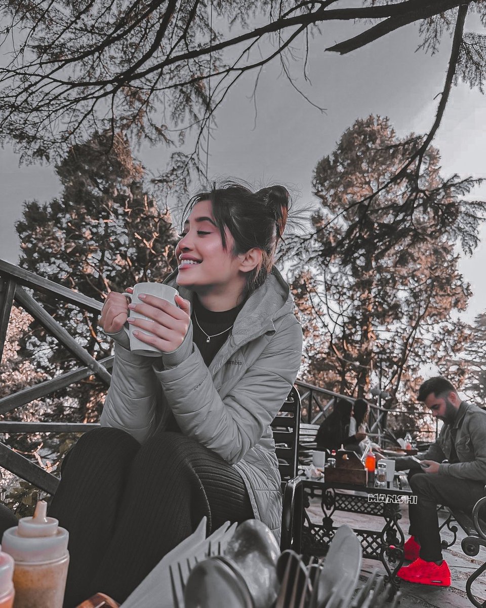 manshiShivSam's tweet image. This is so beautiful view 😍
#ShivangiJoshi @shivangijoshi10