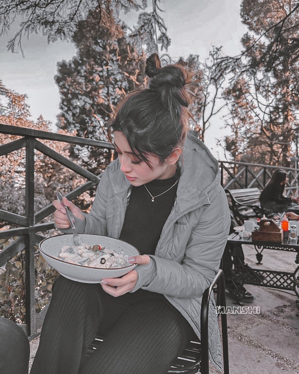 manshiShivSam's tweet image. This is so beautiful view 😍
#ShivangiJoshi @shivangijoshi10