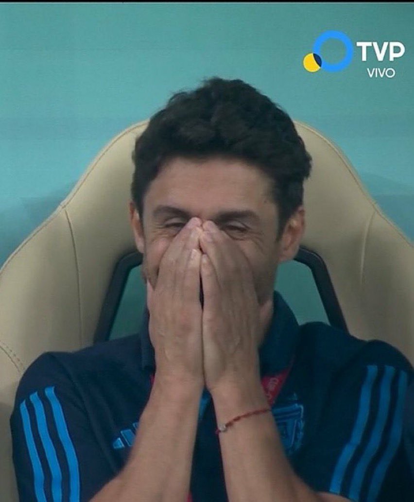 Escuela Pablo César Aimar.
Gracias por la integridad, humildad y simpleza con la que transmitís el fútbol. HÉROE silencioso, ídolo NACIONAL