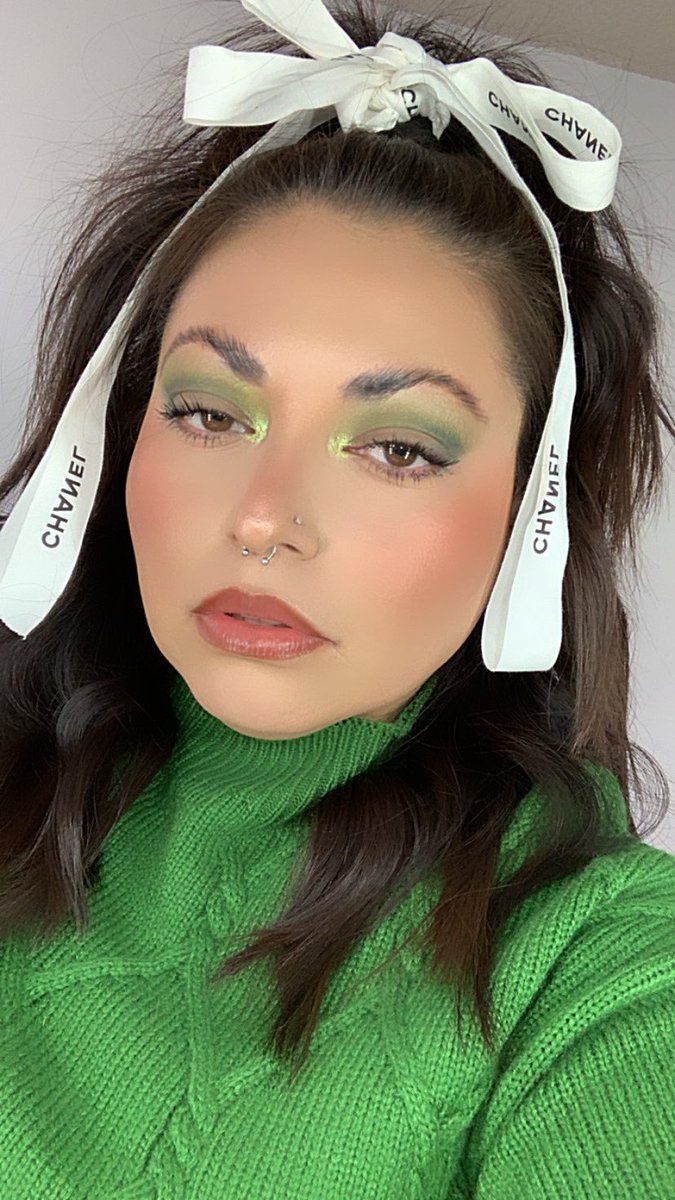 Últimamente el verde me encanta… 💚✌🏼😘