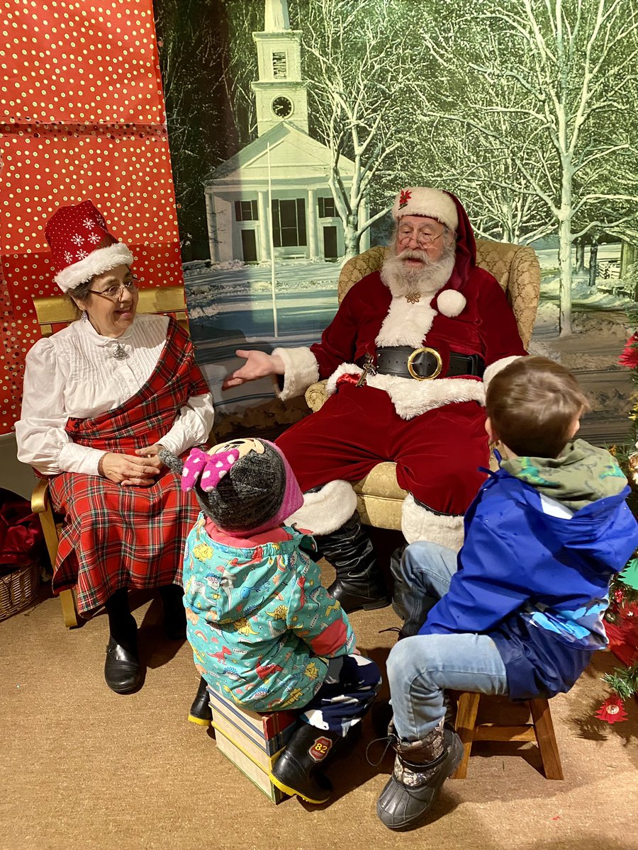 RobynTweeters's tweet photo. Awesome time at Christmas by candlelight @oldsturbridge. Pretty sure that’s the real Santa and Mrs. Claus. https://t.co/wyZht8qfez