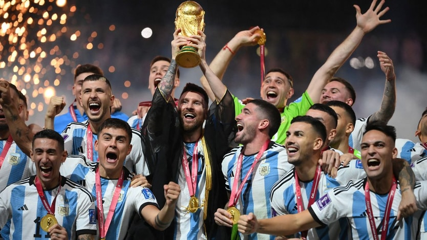 Suruchi22218864's tweet photo. Argentina clinch the World Cup after beating France on penalties #Soccer World Cup https://t.co/XDEKVfxR52