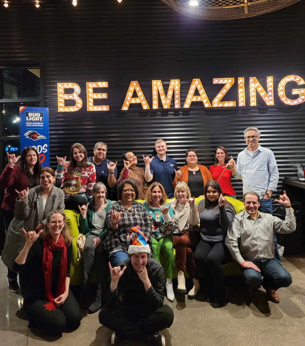 RoFoSho's tweet photo. Proud to b part of bold &amp; amazing things at @UTSA ! U may not know our names or faces. No doubt, you've seen our work around town &amp; beyond: in person, online, in print &amp; on tv. Our team generates some serious UTSA awesomeness. We r 210 tough. We r bold. We r University Relations! https://t.co/J0lWrGiRAu