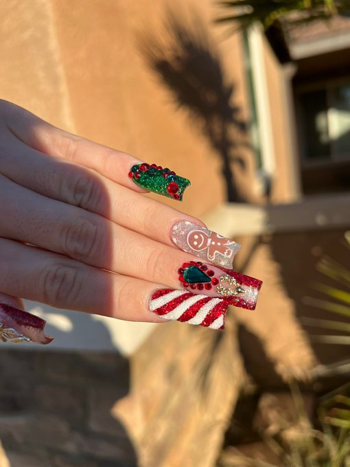 Officially ready for Christmas 🥹✨🎄 https://t.co/qBQxUqhUMR