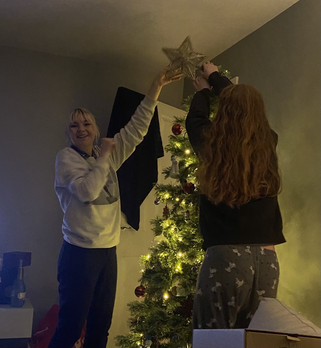 Shelljhall's tweet image. Christmas preparations and chaos getting ready for our guests next week! Love it that the not so young kids anymore are as excited ! Oh and the decorations they made at nursery and at school are still in the Christmas box for us to reminisce at 😂 love my girls so much!!!!!