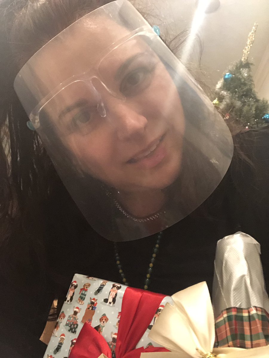 MarinaGipps's tweet photo. Going to a HUGE Holiday Soiree…Here ya go, anti- masqueroos…You can still eat &amp; drink under a face shield.  #Duh  p.s. i’ve had multiple #c19 #Pfizer boosters  #PointsMe  😂 https://t.co/UwQL9qIGxw