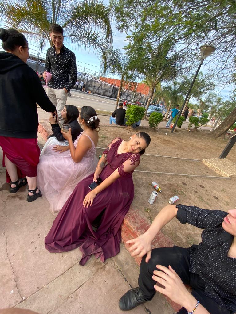 Morena73369560's tweet photo. Miren el vestido que me hizo mi abue 😭💗 https://t.co/67i79CwzY7