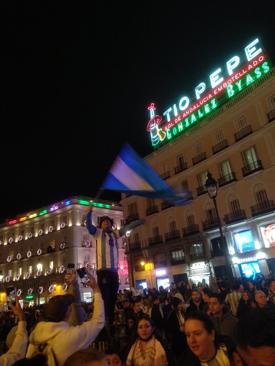 LuchismoD's tweet photo. #Madrid  #ArgentinaCampeon #Qatar2022 #ArgentinaCampeón  #ArgentinaTricampeon https://t.co/iXJDpM6H5o