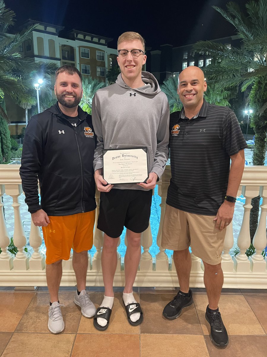 CoachMcKeithen's tweet photo. Unfortunately with us being in Florida, @a_oberhauser missed his winter graduation ceremony. So we found a way (Thanks @drrogerhughes) to get his degree and do our own little celebration. Proud of all of Alec’s accomplishments and getting to this special moment. Congrats my man! https://t.co/v8jONK0z2q