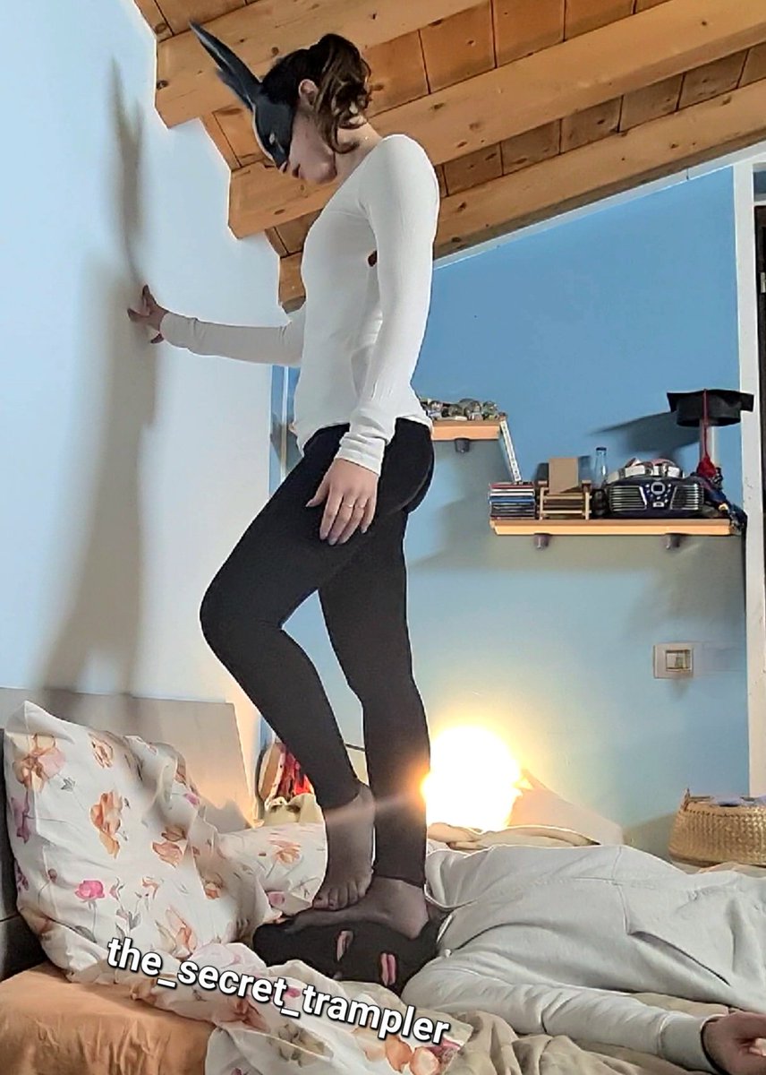 SecretTrampler's tweet photo. Cold winter needs a worm carpet 🥰
#trampler #trampling #trample #headtrampling #facetrampling #mistress #goddess #femdom https://t.co/FB0ZXHfNAd
