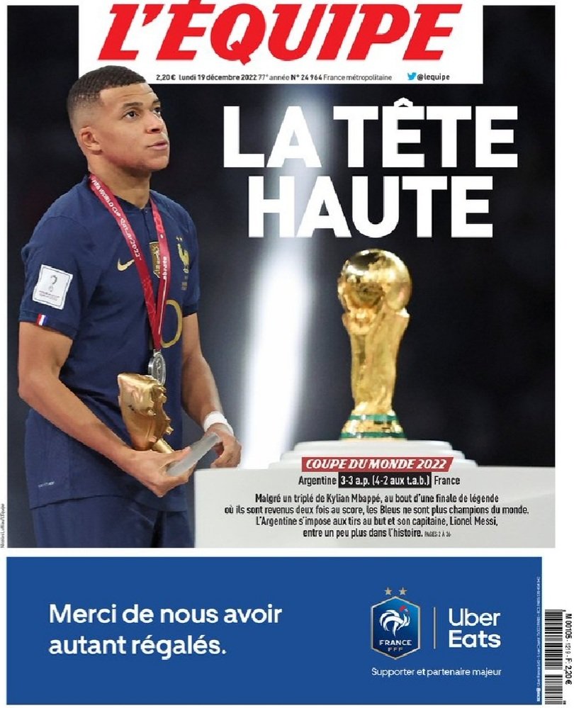 FredSuteau's tweet photo. Aucun maillot #argentin à la Une de l'Equipe du lundi 19 décembre ! Pas de Leo #Messi ?!
C'est une blague?!? Quelle honte!
Bien triste cher journal @lequipe cette vision et cette Une hors sol https://t.co/EwK4zSQRiQ