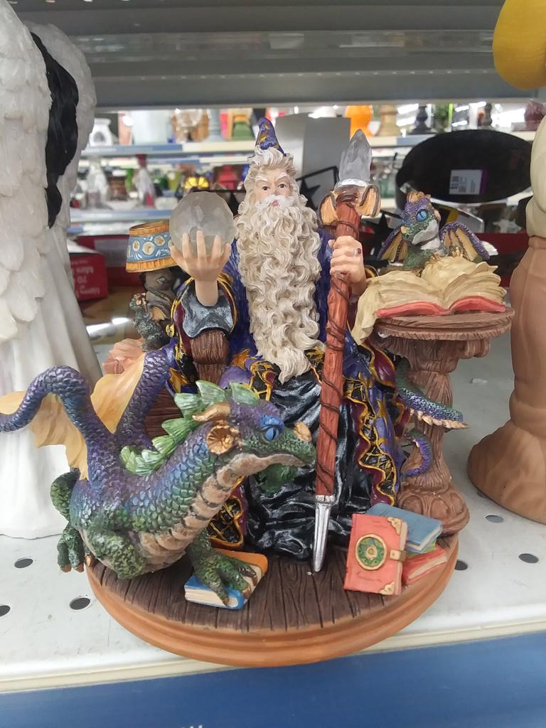 🦋The Other Happy Place🦋 on Twitter "Look at this sweet ass statue i