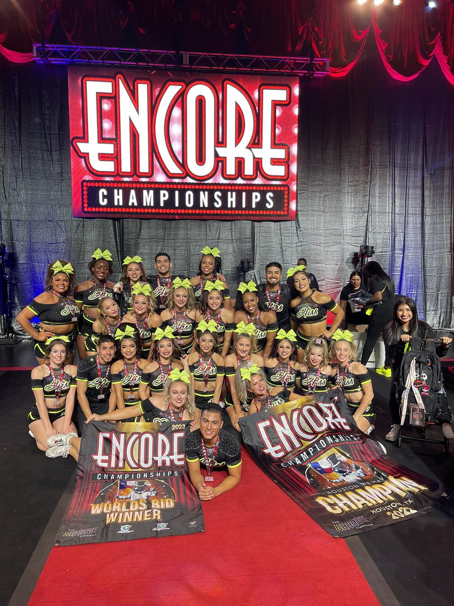 Stars_Vipers's tweet photo. We are GOING to WORLDS!! 🌎🐍

#Condas #Hiss #SV #B19GER https://t.co/IkuDHdRTaE