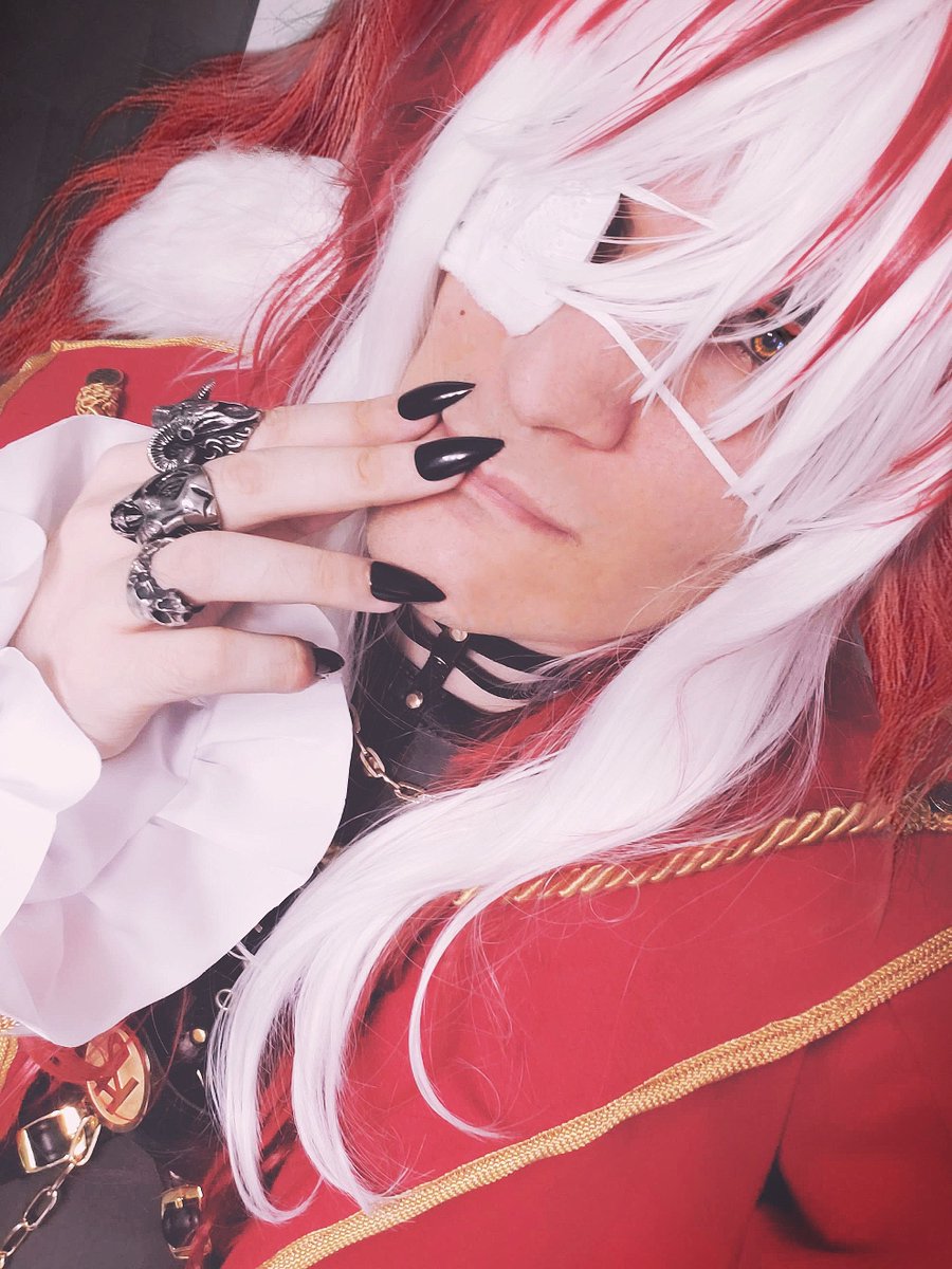 KittyMcPancakes's tweet photo. So tried out cosplay today and claws stopped me from doing anything. But what do you think?🤣One day ill wear it to a Con!😤 https://t.co/ZgRQAF5P3n