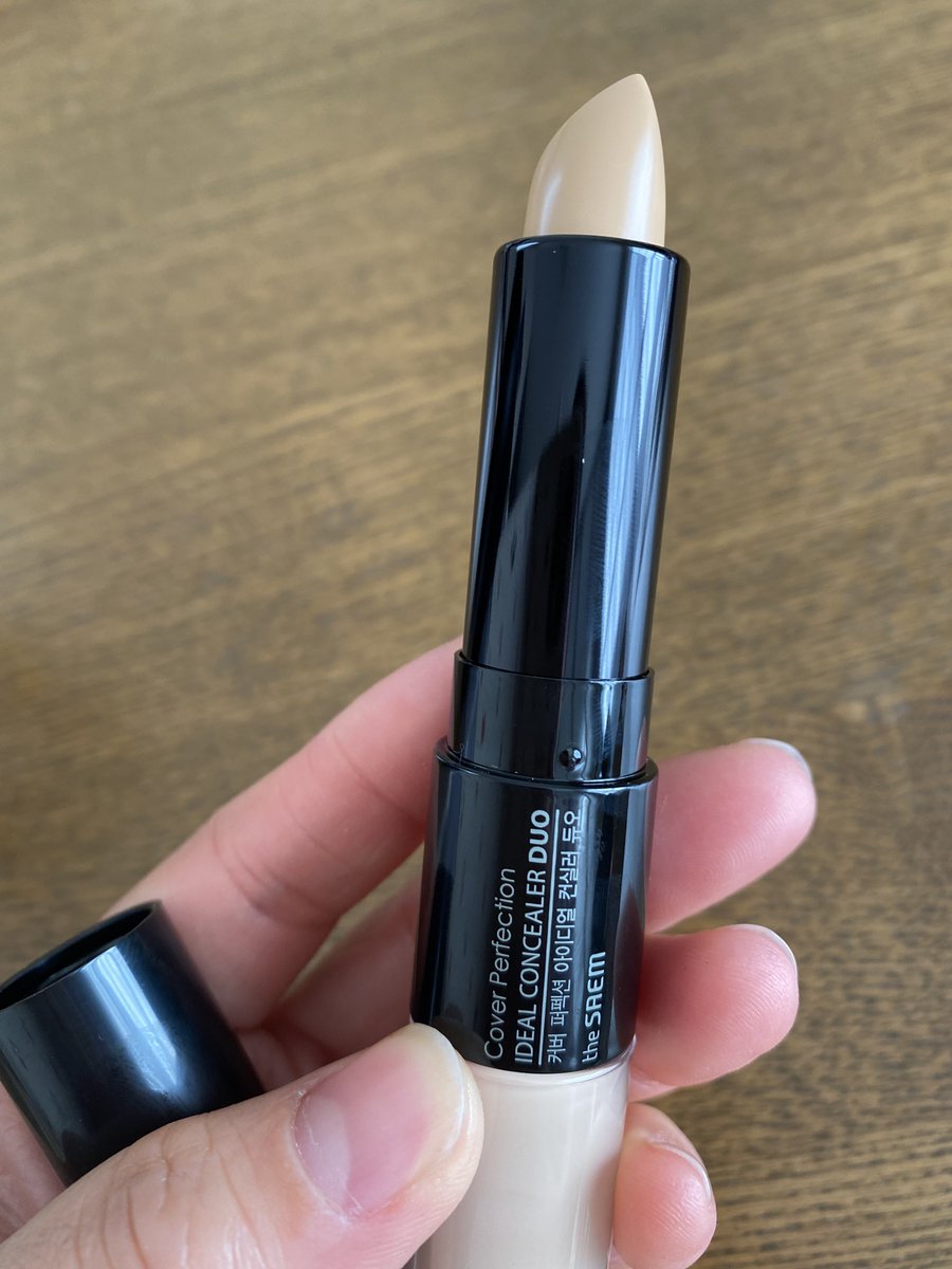 aya_minnie_831's tweet photo. 韓流百貨店(@handepaofficial )さんよりザセムのIDEAL CONCEALERDUO1.5番をいただ���ました!クレヨンみたいなスティックで塗りやすくて指で伸ばしやすいし、カバーもしっかりしてくれました!
使いやすいです✨
#韓流百貨店 #Sudii #韓デパモニター #韓デパ #ザセム #ザセムコンシーラー https://t.co/JFLgEvsbD2