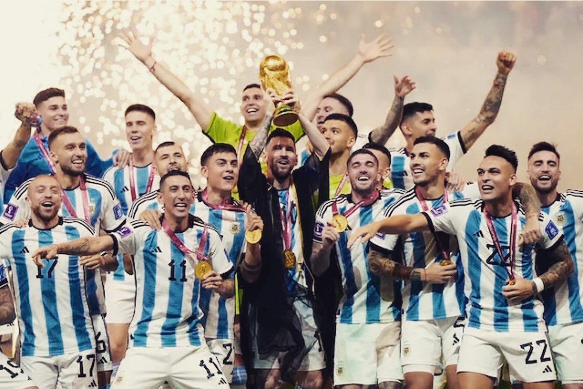 Gracias equipo. Gracias, capitán. #FIFAWorldCup #ArgentinaCampeon #Qatar2022