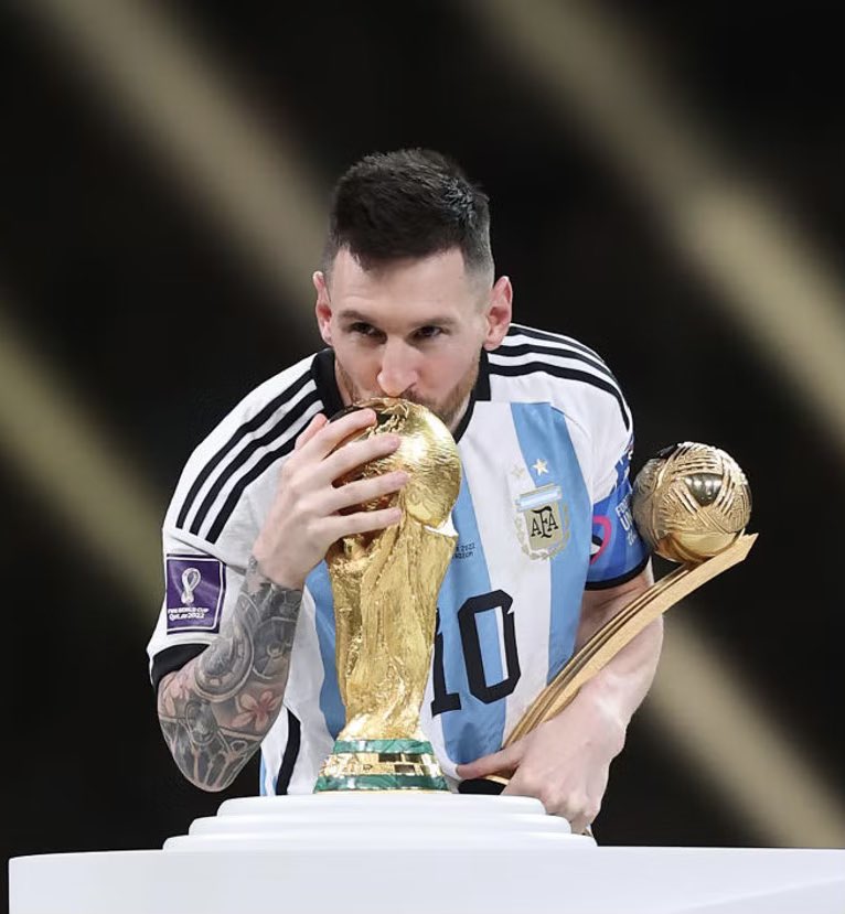 Lionel Messi is the only player to ever win the World Cup golden ball twice🐐