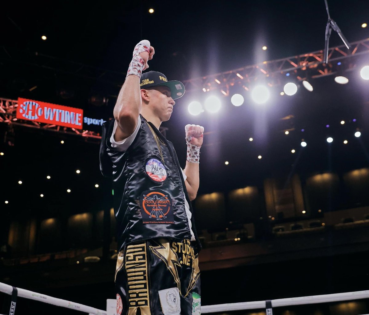 iamOmarJuarez's tweet photo. #TeamRelampago came out unanimously victorious last night. 🙏🏽 I want to thank God, my family, my team, my sponsors, my supporters, and most importantly Al Haymon for everything! 🙏🏽 #PBC #Showtime https://t.co/kQfs2XCgjy