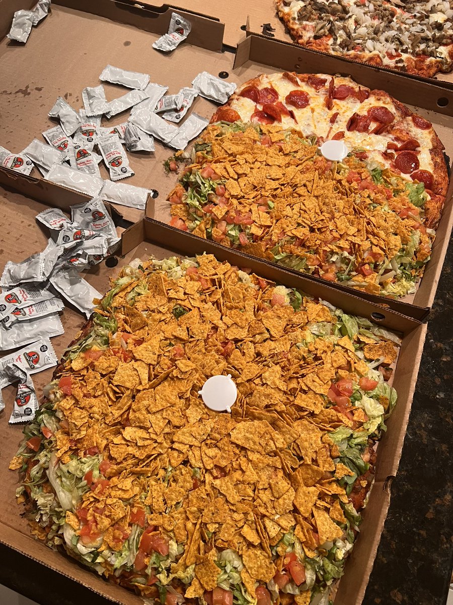 As someone who currently lives in the pizza capital of America I’m well-positioned to say <a href="/HappyJoesPizza/">Happy Joe's Pizza 🍕</a> is the best pizza in the country. And to anyone about to reply to tell me lettuce &amp; tortilla chips don’t belong on pizza: I’ve heard it before, and you’re WRONG!!!