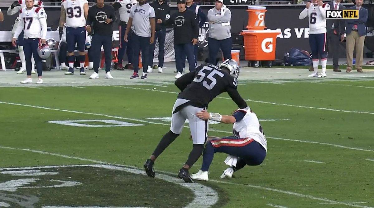 dmuller644's tweet photo. Jones on Jones.  This was an embarrassment https://t.co/UeKkGYpCjj