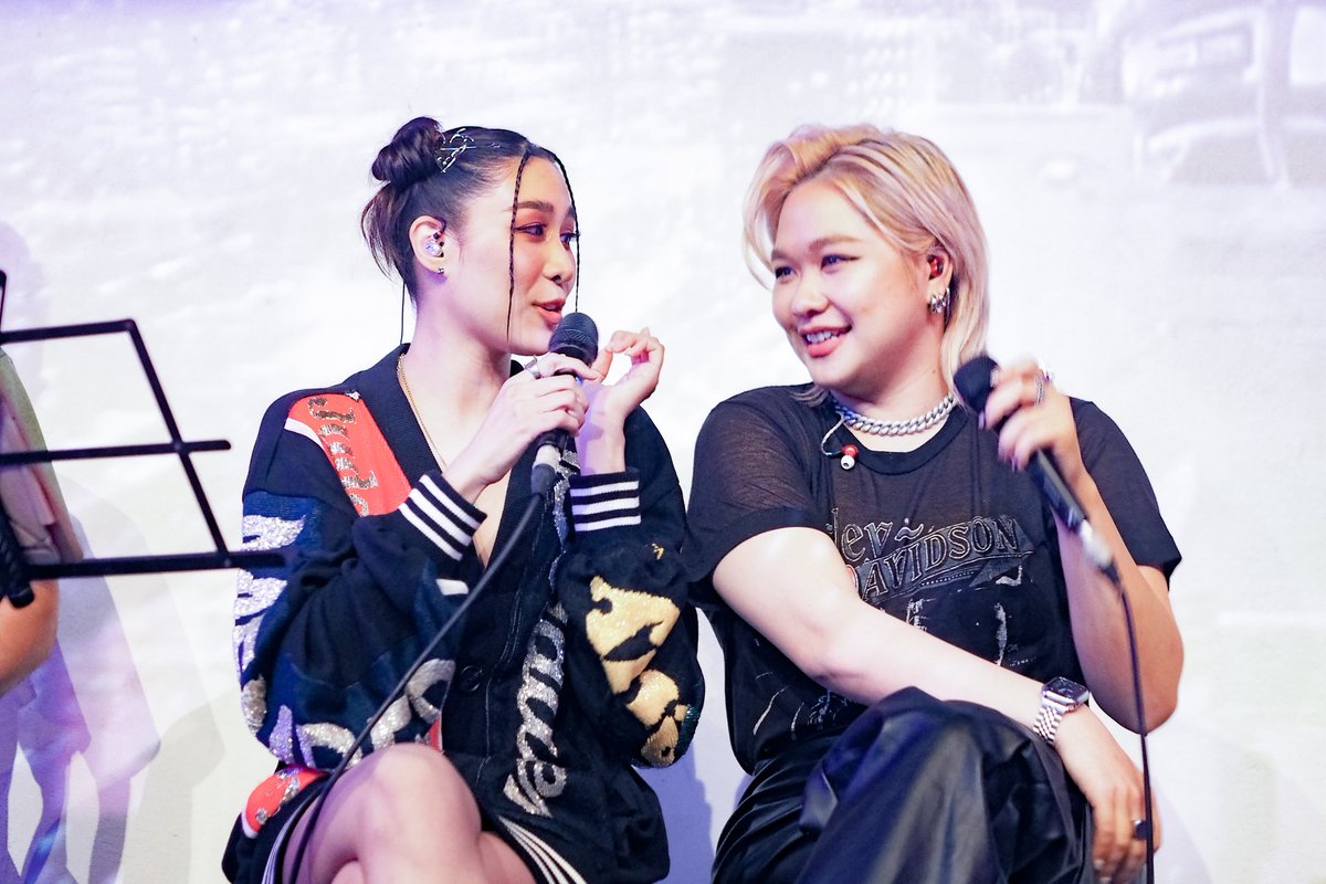 guidetae's tweet photo. เพื่อนเลื่อนเป็นที่รักได้ป่ะ? 👀🤭 #คู่จิ้นขึ้นหิ้ง #TeamAIMazing #PreenP https://t.co/VDBg8YzJY7