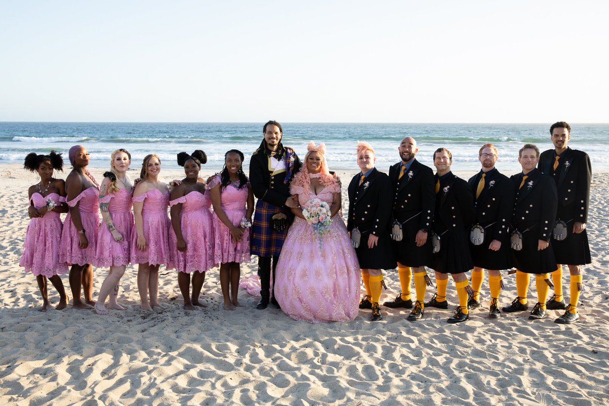 GNB Cosplay tweet media