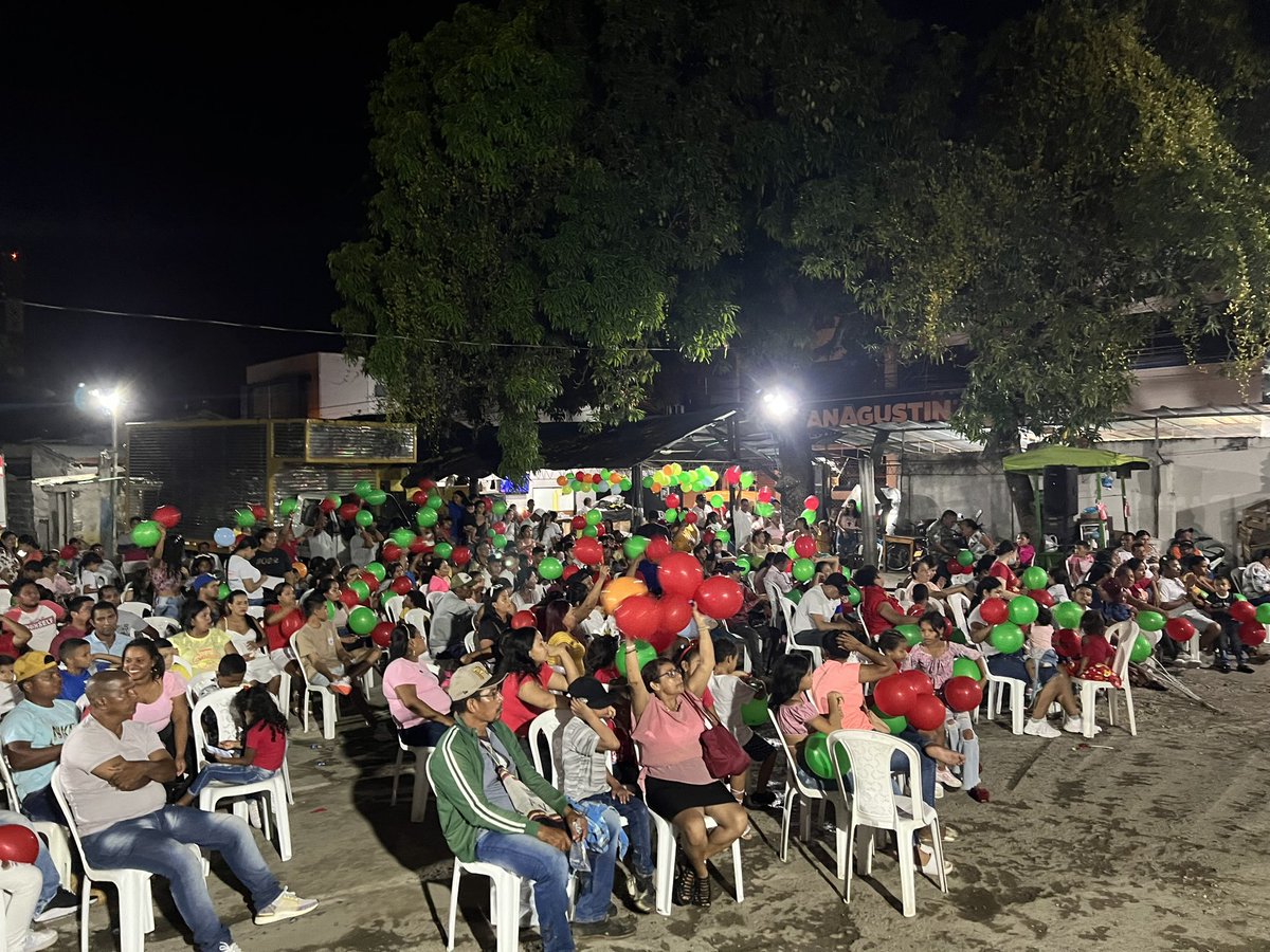 JoseRLarrarteG's tweet photo. 🔴#Elecciones2023🔴
¡EL BOADISMO SE FORTALECE AÚN MÁS EN MONTERÍA!
Más de 400 líderes cívicos de la capital cordobesa se identifican con el proyecto político #SeAcabóLaRosca basado en propuestas sociales para la gente.
Feliz Navidad a todos le desea el #Boadismo https://t.co/Dbt59gSTqm