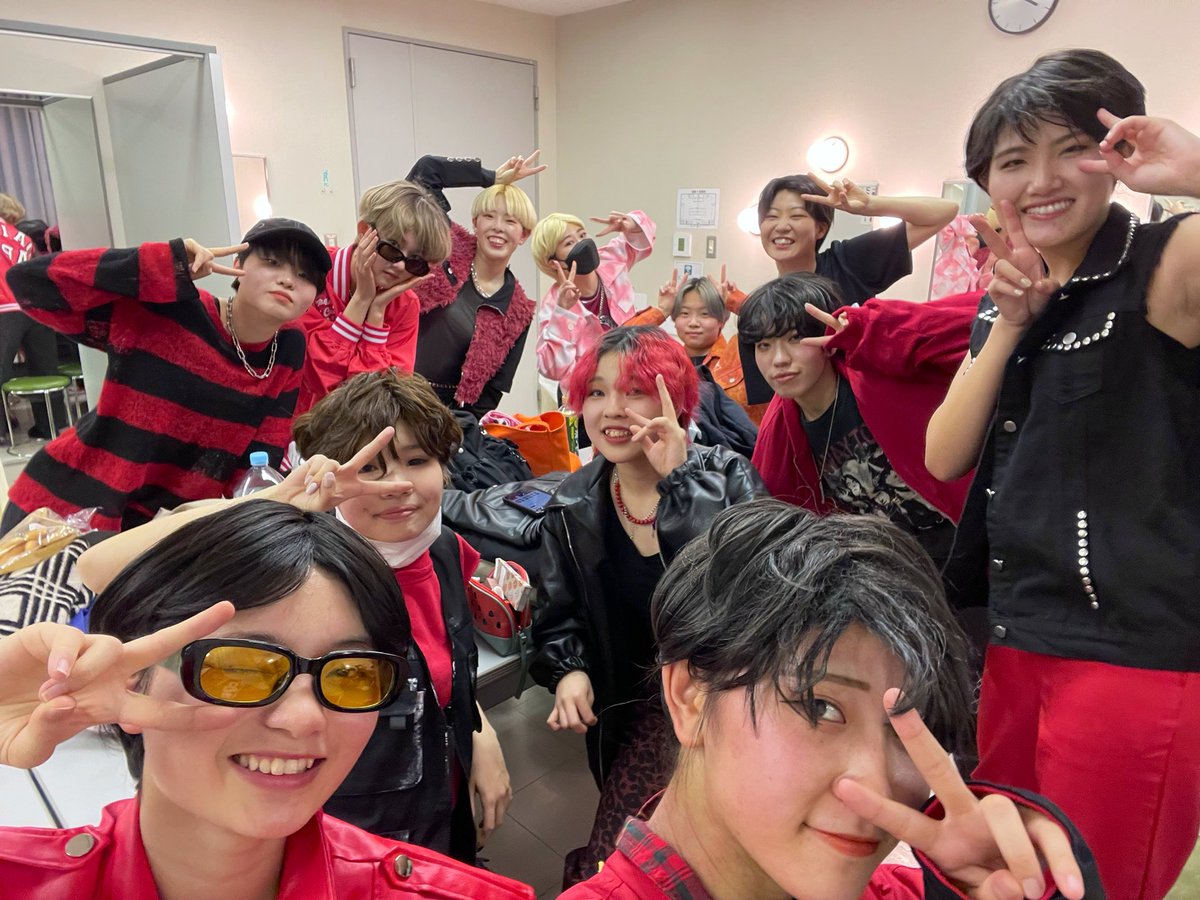 ReCARAT17's tweet photo. 2022.12.18(sun)
CUT THE RUG
K-POP DANCE CONTEST

2022年 ラストイベント…

準優勝・なりきり賞
W受賞しました🥈🏆✨

今年一年🐯応援してくれた皆さん
本当にありがとうございました🙏

2023年もよろしくお願いします🐰

#ReCARAT #SEVENTEEN  #セブチ #セブチコピユニ #コピユニ #関西コピユニ https://t.co/t10XxkQ4hY