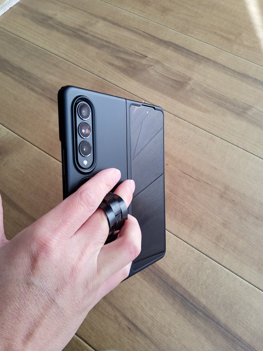 convelife's tweet photo. My new gear...

#GalaxyZFold3
#フォルダブルスマートフォン
#折りたたみスマホ
#変態スマホ 
#Spigenケース
#goBelt https://t.co/ma7qUTvMuo