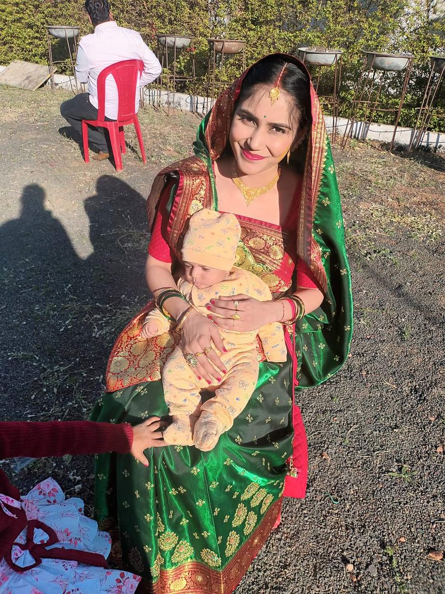 monika_samarpit's tweet photo. With my cute little Teddy Bear 🐻👶
#advik_sharma #moni_tiwari #mummaBaby #2MonthOld https://t.co/vylb1q6pYY