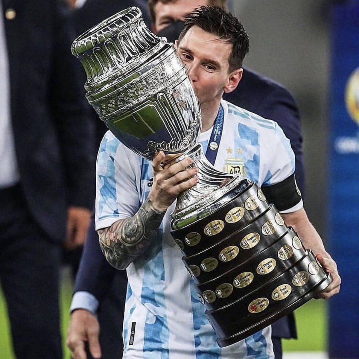 ridkierlangga's tweet photo. Happy ending! 

Messi won. We won. Football won.
Greatest ever! Leo Messi! 💙 https://t.co/g17ebF0e62