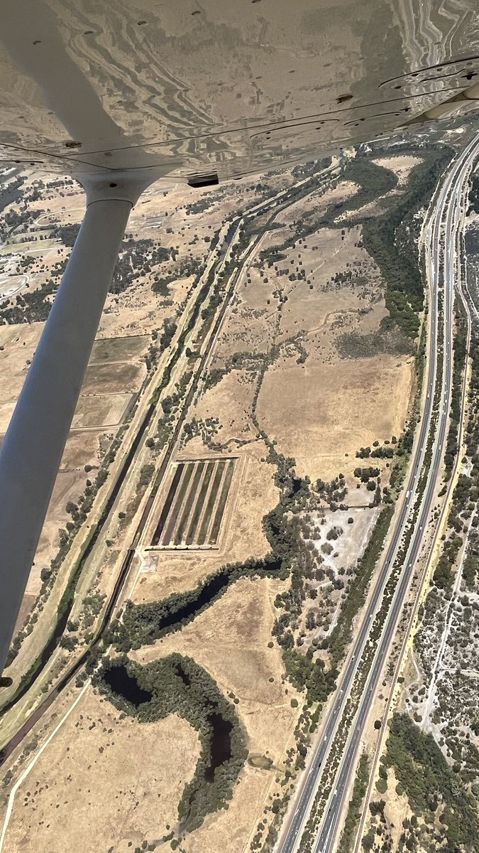 JenniePhcc's tweet photo. Usually I’m wading through here or falling in the mud. Last week I was so fortunate to be seeing it from a different angle from a small plane. What an amazing place we live and work in! #Ramsar482 @PeelHarveyCC https://t.co/K0qfpy58Mx