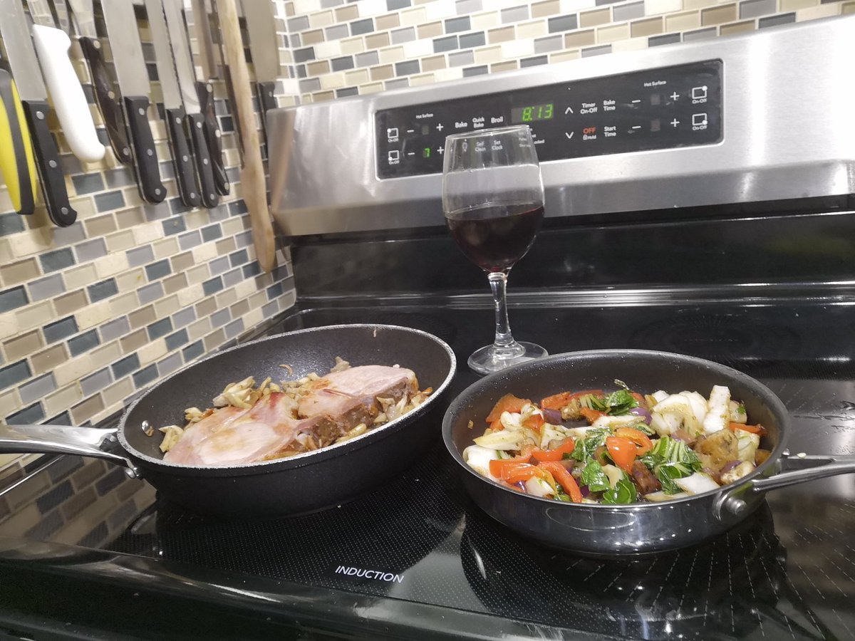 rjasonthompson's tweet photo. Boys night in...
Smoked #pork chops from #LangfordFarm in @CentrWellington (one my son's highschool teacher's hobby farm) w https://t.co/Kc7kqHiXuc mushrooms & @elorafarmmarket
stir-fry veggies on the side...
Now's that's #eatinglocal ;-) https://t.co/XpxIX44U9a