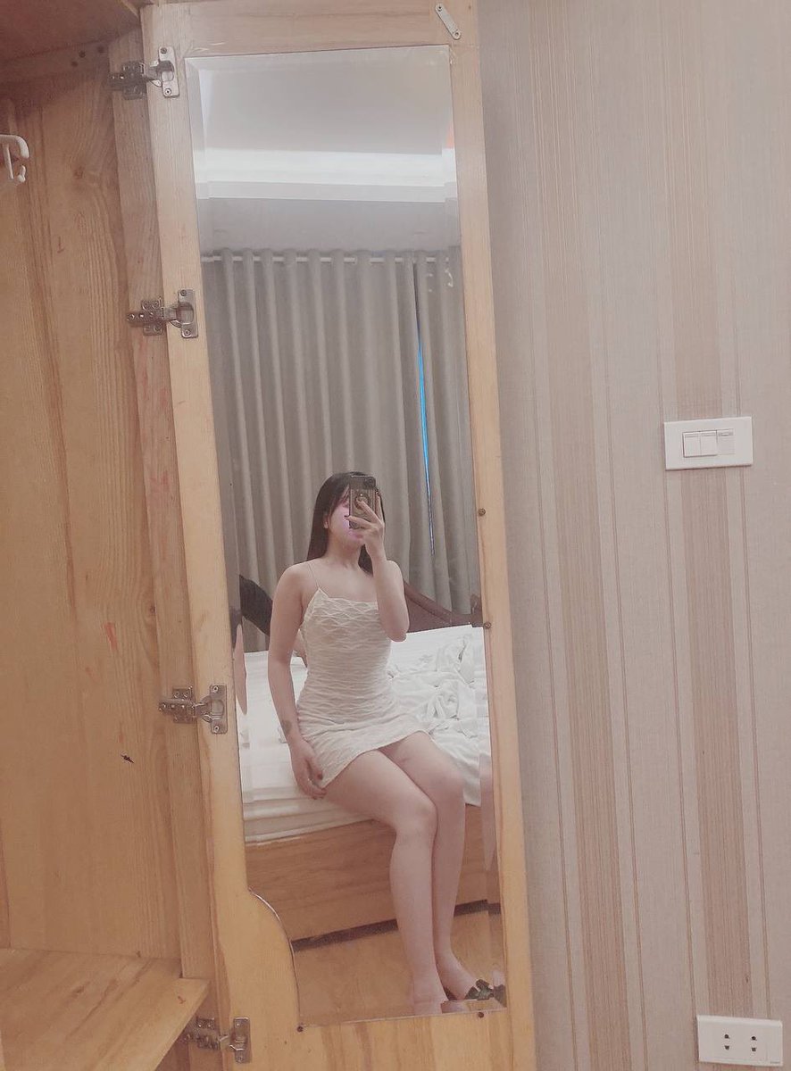 Lại nứng rồi, ai qua phòng giúp pé nào? 
Tym pé gửi sđt