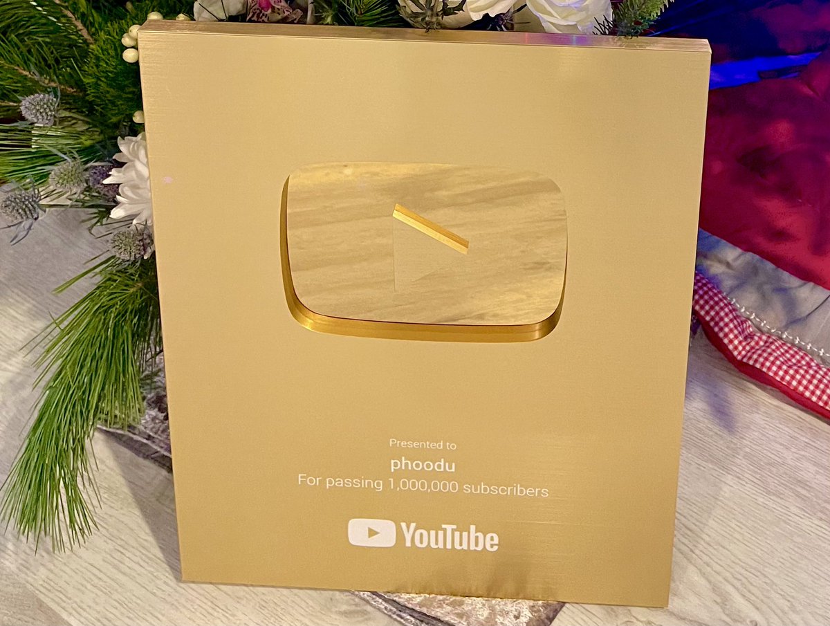 def not phoodu tweet media