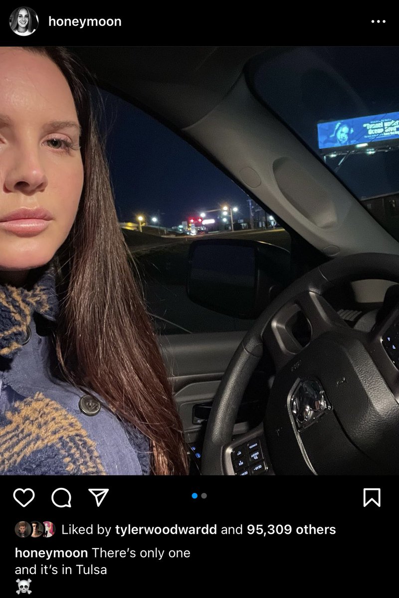 honeym0000n's tweet photo. lana del rey putting up just one billboard for her album in her ex boyfriends city and then posting about it is so lana del rey https://t.co/JVWD84lLXc