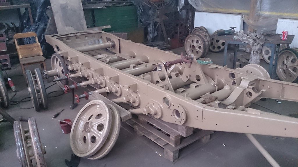 Redimp78's tweet photo. @royharm @RivetsAndPins Looks to me to be similar to a German Half-Track Chassis, this is a pic of a Sdkfz 251, interestingly(ish) just watched a vid about the UK copy, the Bedford Traclat https://t.co/2bkOztdY4H https://t.co/9nAwdo4YZB