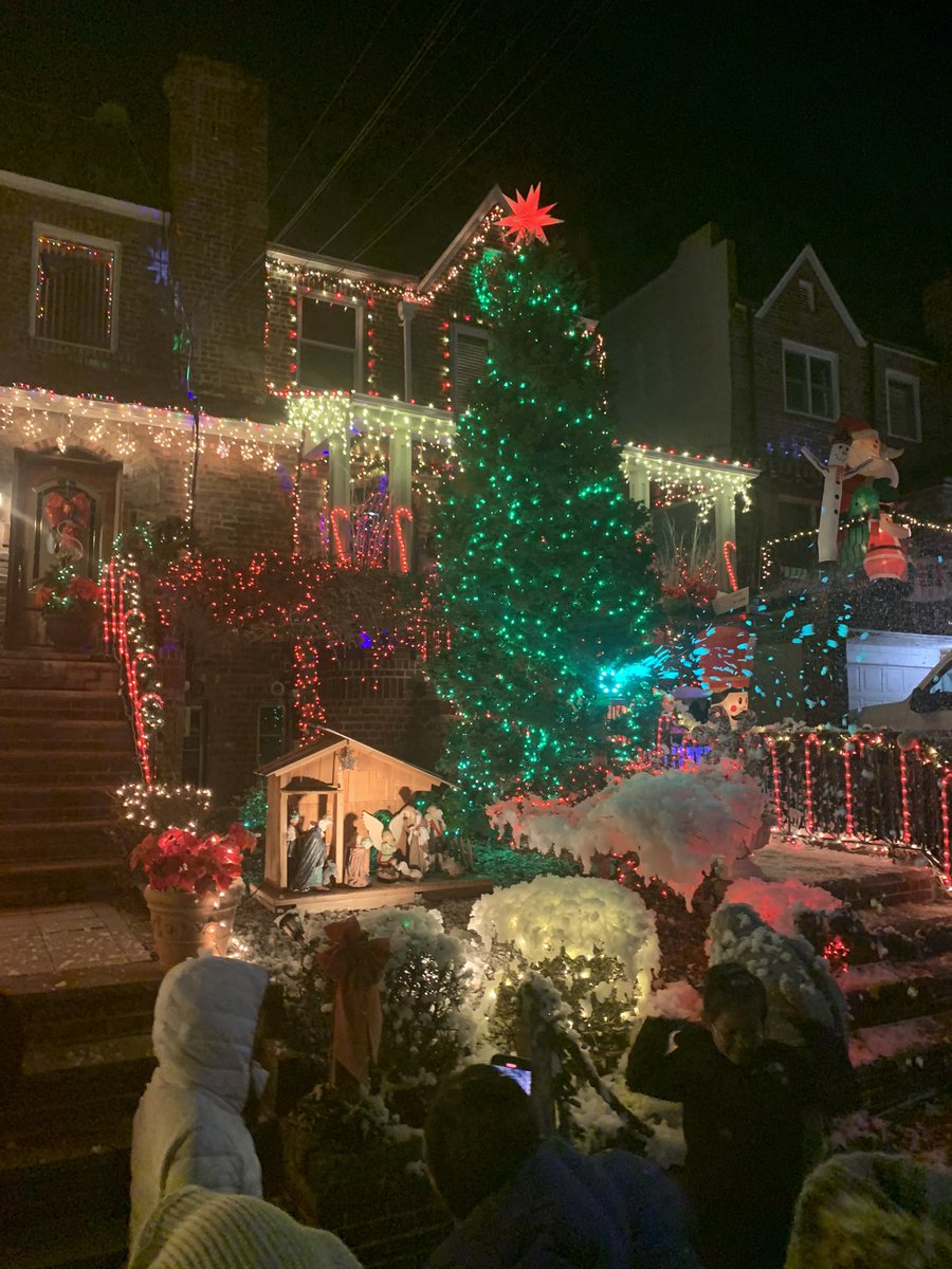 Dyker Heights X-mad lights, walking tour in the cold.
Worth it !!!