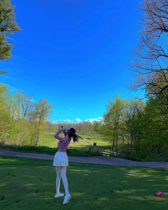 QIAN5319's tweet photo. If I play a baseball that flies fast, why can't I play a golf ball that lies quietly on the ground? https://t.co/f7EMbDBY45