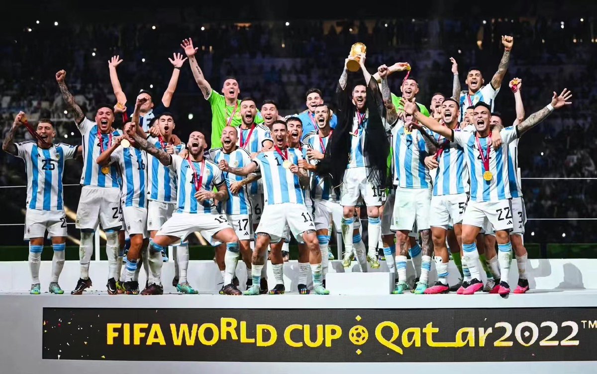 FishinSmart's tweet image. Cheer for the champion!
 #FIFAWorldCup