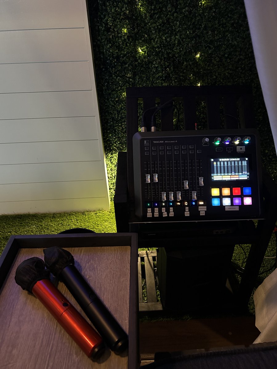 KaeoStudios's tweet photo. We carry a state-of-the-art karaoke system and sound system powered by Bose speakers and Apple. Our karaoke system offers over a million songs to choose from. #bose #apple #karaoke #hawaii #waipahu #oahu #kaeostudios #party https://t.co/KSukjPYwMB