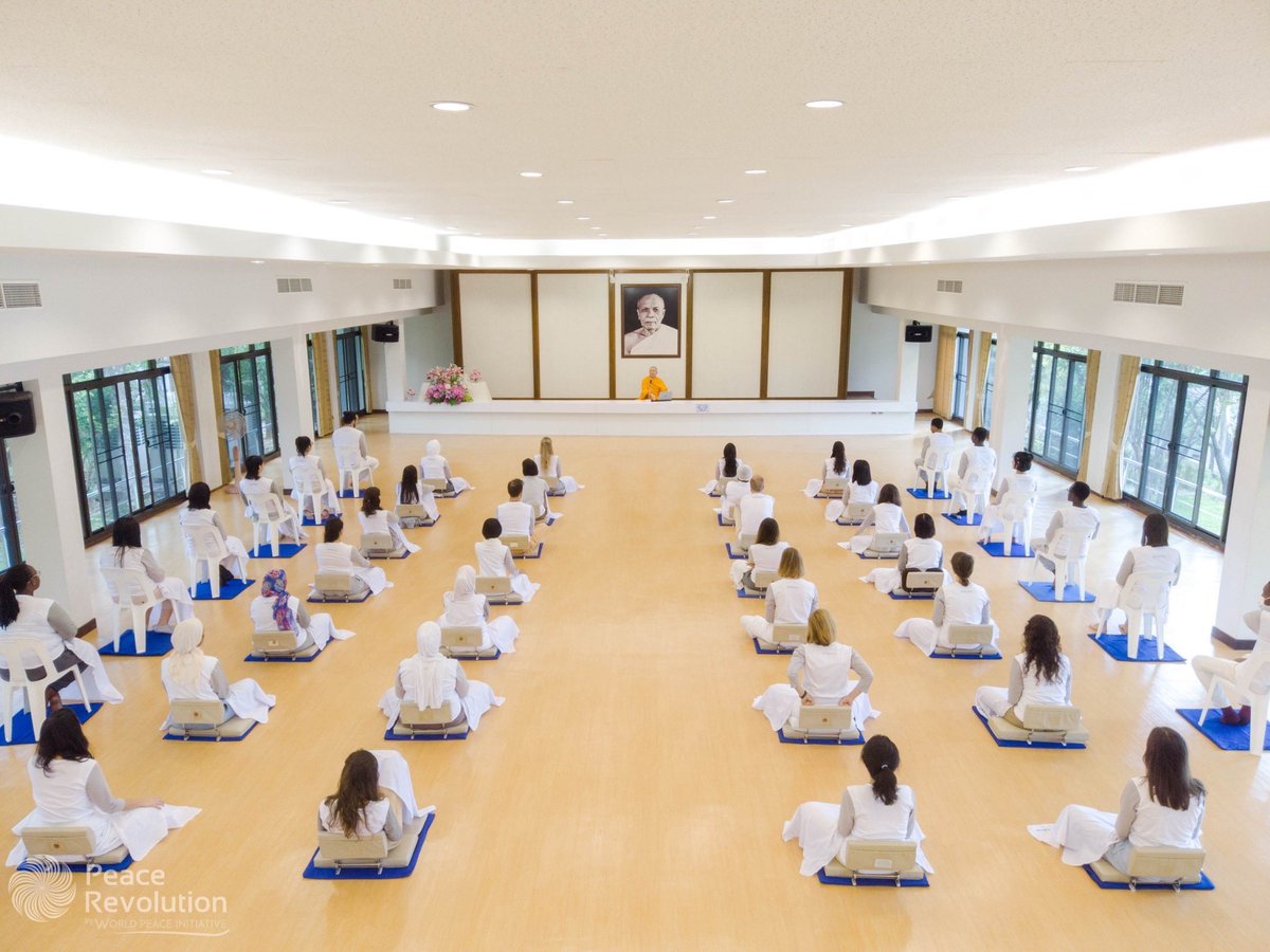 pparamai's tweet photo. @PeaceRevolution by World Peace Initiative organized the first Peace Architect Training for the first time since January 2020. The retreat was three weeks with 40 participants from 23 countries. They all had good meditation experiences and felt happy and relaxed. https://t.co/D72FyG4JIL